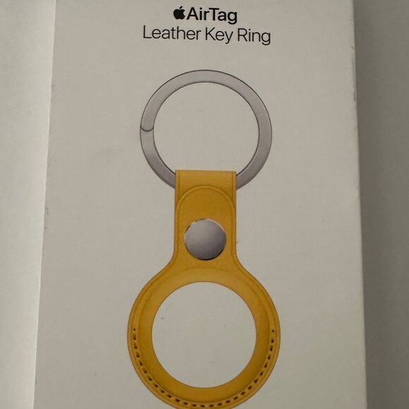Apple Air Tage Leather Key Ring Meyer Lemon (NEVER OPENED) - Picture 1 of 2